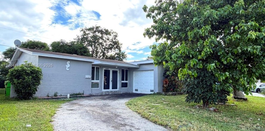 Villa ou maison à Sunrise, Floride 4 chambres, 170.57 m2 № 2413158
