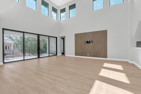 Villa ou maison à vendre à Gulfport, Floride: 5 chambres, 382.48 m2 № 2155881 - photo 15