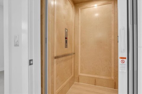 Villa ou maison à vendre à Gulfport, Floride: 5 chambres, 382.48 m2 № 2155881 - photo 30