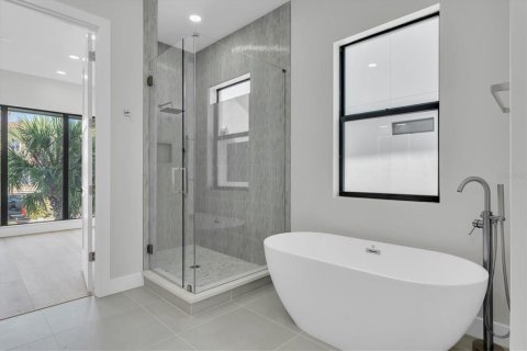 Villa ou maison à vendre à Gulfport, Floride: 5 chambres, 382.48 m2 № 2155881 - photo 28