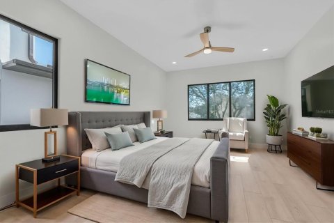 Villa ou maison à vendre à Gulfport, Floride: 5 chambres, 382.48 m2 № 2155881 - photo 4