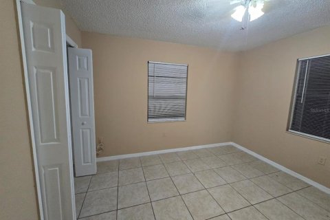 Villa ou maison à louer à Lakeland, Floride: 2 chambres, 171.31 m2 № 1418923 - photo 3