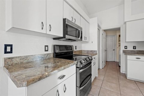 House in Englewood, Florida 3 bedrooms, 168.34 sq.m. № 1260826 - photo 11