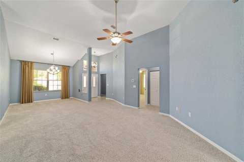 House in Ocala, Florida 3 bedrooms, 192.68 sq.m. № 1624999 - photo 11