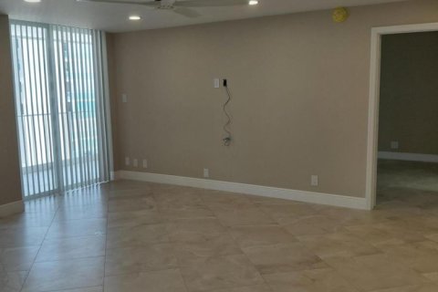 Condominio en alquiler en Pompano Beach, Florida, 2 dormitorios, 102.19 m2 № 2087849 - foto 8