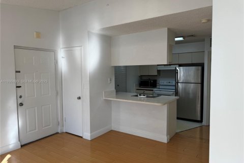 Снять в аренду квартиру в Хайалиа, Флорида 1 спальня, 60.01м2, № 1989953 - фото 3