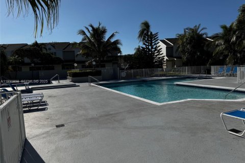 Снять в аренду квартиру в Хайалиа, Флорида 1 спальня, 60.01м2, № 1989953 - фото 11