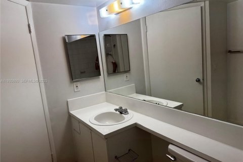 Снять в аренду квартиру в Хайалиа, Флорида 1 спальня, 60.01м2, № 1989953 - фото 7