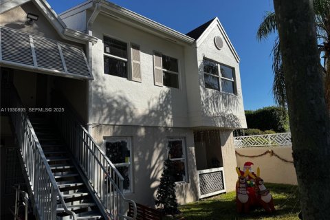 Снять в аренду квартиру в Хайалиа, Флорида 1 спальня, 60.01м2, № 1989953 - фото 1