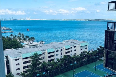 Condo in Miami, Florida, 2 bedrooms  № 2041994 - photo 16