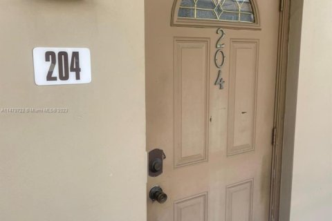 Copropriété à vendre à Lauderdale Lakes, Floride: 2 chambres, 87.7 m2 № 1937415 - photo 3