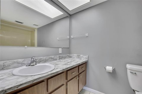 Снять в аренду кондоминиум в Нью-Порт-Ричи, Флорида 7 комнат, 128.95м2, № 2096083 - фото 29
