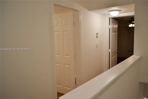 Townhouse in Aventura, Florida 1 bedroom, 79.8 sq.m. № 2393139 - photo 8