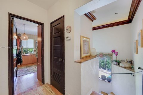 Casa en venta en Miami Beach, Florida, 4 dormitorios, 219.16 m2 № 1706832 - foto 17