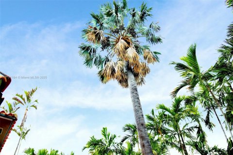Casa en venta en Miami Beach, Florida, 4 dormitorios, 219.16 m2 № 1706832 - foto 30
