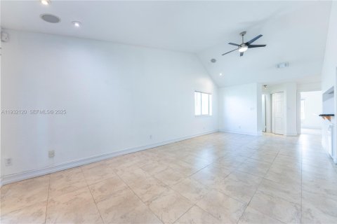 Condominio en alquiler en Coral Springs, Florida, 2 dormitorios, 96.99 m2 № 1990596 - foto 13