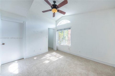 Condominio en alquiler en Coral Springs, Florida, 2 dormitorios, 96.99 m2 № 1990596 - foto 6