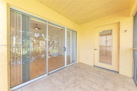 Condominio en alquiler en Coral Springs, Florida, 2 dormitorios, 96.99 m2 № 1990596 - foto 25