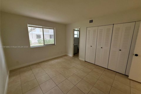 Copropriété à louer à Pompano Beach, Floride: 2 chambres, 77.11 m2 № 1925902 - photo 11