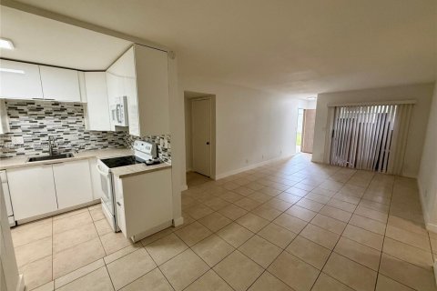 Copropriété à louer à Pompano Beach, Floride: 2 chambres, 77.11 m2 № 1925902 - photo 3