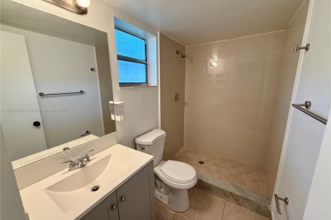 Copropriété à louer à Pompano Beach, Floride: 2 chambres, 77.11 m2 № 1925902 - photo 14