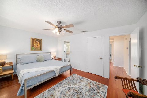 House in Holiday, Florida 3 bedrooms, 157 sq.m. № 1689803 - photo 18