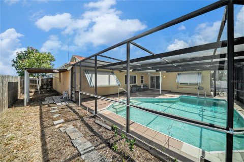 House in Holiday, Florida 3 bedrooms, 157 sq.m. № 1689803 - photo 27