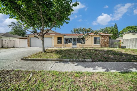 House in Holiday, Florida 3 bedrooms, 157 sq.m. № 1689803 - photo 6