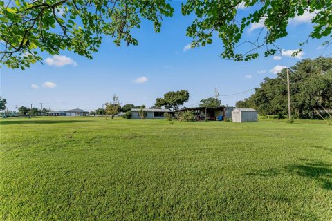 Купить земельный участок в Плант-Сити, Флорида № 1912483 - фото 11