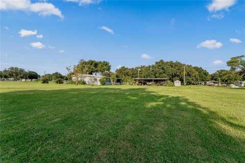 Купить земельный участок в Плант-Сити, Флорида № 1912483 - фото 9