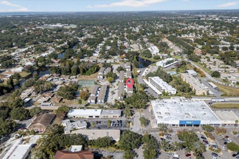 Condo in Dunedin, Florida, 4 bedrooms № 2217773 - photo 3