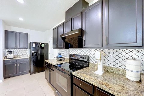 House in Odessa, Florida 4 bedrooms, 209.96 sq.m. № 2222807 - photo 27