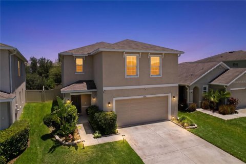 House in Odessa, Florida 4 bedrooms, 209.96 sq.m. № 2222807 - photo 6