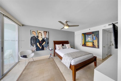 Condominio en venta en North Bay Village, Florida, 2 dormitorios, 95.69 m2 № 1705480 - foto 20
