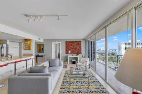 Condominio en venta en North Bay Village, Florida, 2 dormitorios, 95.69 m2 № 1705480 - foto 6