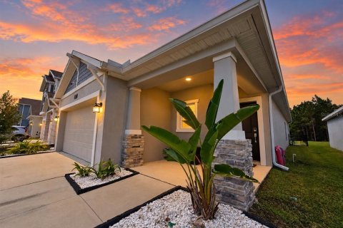 House in Daytona Beach, Florida 3 bedrooms, 134.15 sq.m. № 2391334 - photo 3