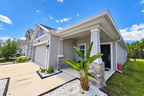 House in Daytona Beach, Florida 3 bedrooms, 134.15 sq.m. № 2391334 - photo 4