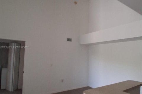 Снять в аренду кондоминиум в Пемброк-Пайнс, Флорида 1 спальня, 68.93м2, № 2053232 - фото 16