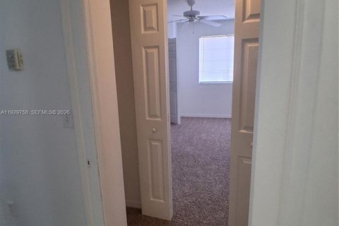Снять в аренду кондоминиум в Пемброк-Пайнс, Флорида 1 спальня, 68.93м2, № 2053232 - фото 21
