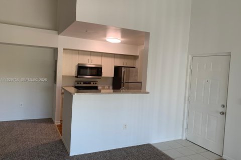 Снять в аренду кондоминиум в Пемброк-Пайнс, Флорида 1 спальня, 68.93м2, № 2053232 - фото 3