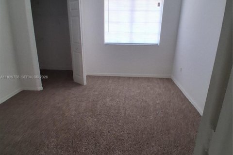 Снять в аренду кондоминиум в Пемброк-Пайнс, Флорида 1 спальня, 68.93м2, № 2053232 - фото 18