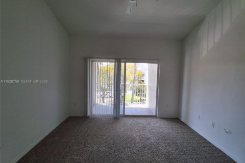 Снять в аренду кондоминиум в Пемброк-Пайнс, Флорида 1 спальня, 68.93м2, № 2053232 - фото 7