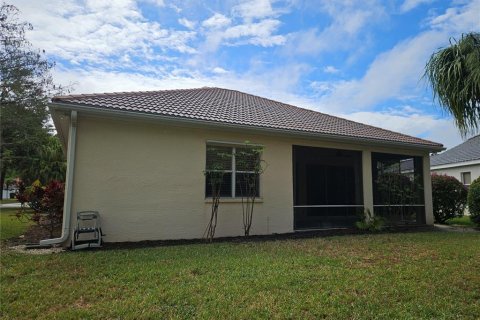 Casa en venta en Sarasota, Florida, 3 dormitorios, 162.39 m2 № 2094326 - foto 2