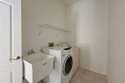 Casa en venta en Sarasota, Florida, 3 dormitorios, 162.39 m2 № 2094326 - foto 16