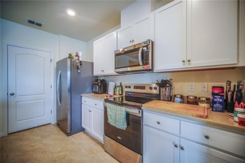 House in Haines City, Florida 3 bedrooms, 155.33 sq.m. № 1850925 - photo 5
