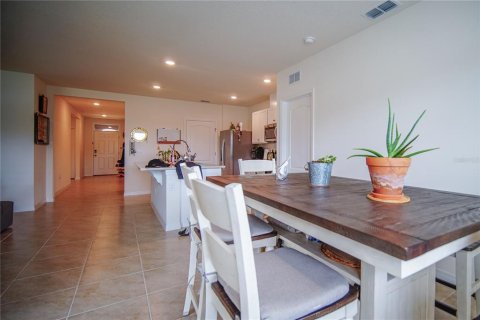 House in Haines City, Florida 3 bedrooms, 155.33 sq.m. № 1850925 - photo 7