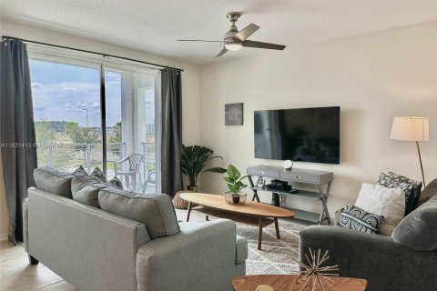 Copropriété à vendre à Kissimmee, Floride: 2 chambres, 110.18 m2 № 1938025 - photo 5