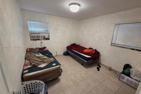 Immobilier commercial à vendre à Homestead, Floride: 125.05 m2 № 2067383 - photo 9