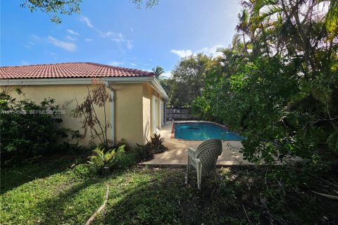 Villa ou maison à vendre à Cutler Bay, Floride: 3 chambres, 167.87 m2 № 2435731 - photo 2