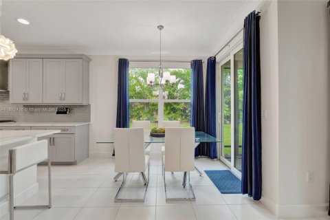 House in Port St. Lucie, Florida 4 bedrooms, 219.06 sq.m. № 1794709 - photo 15